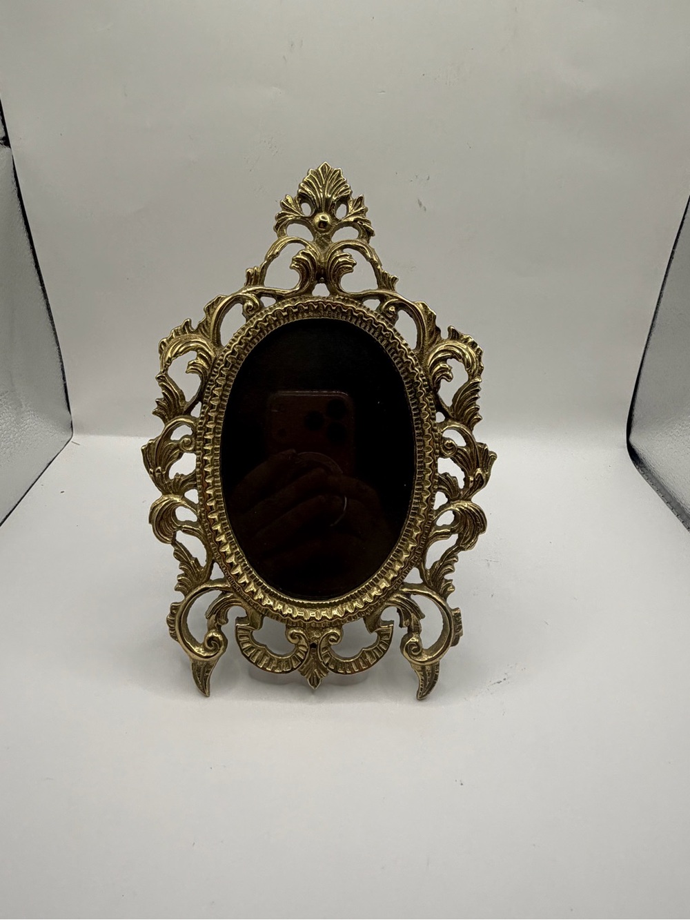 Vintage Ornate Gold Tone Oval Picture Frame Baroque Hollywood Regency Decor